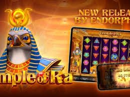 Người chơi Việt Nam trải nghiệm slot Nổ hũ trên điện thoại tại nhà